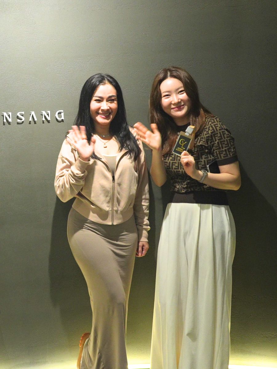 Iis Dahlia with CYL Korea Surgery