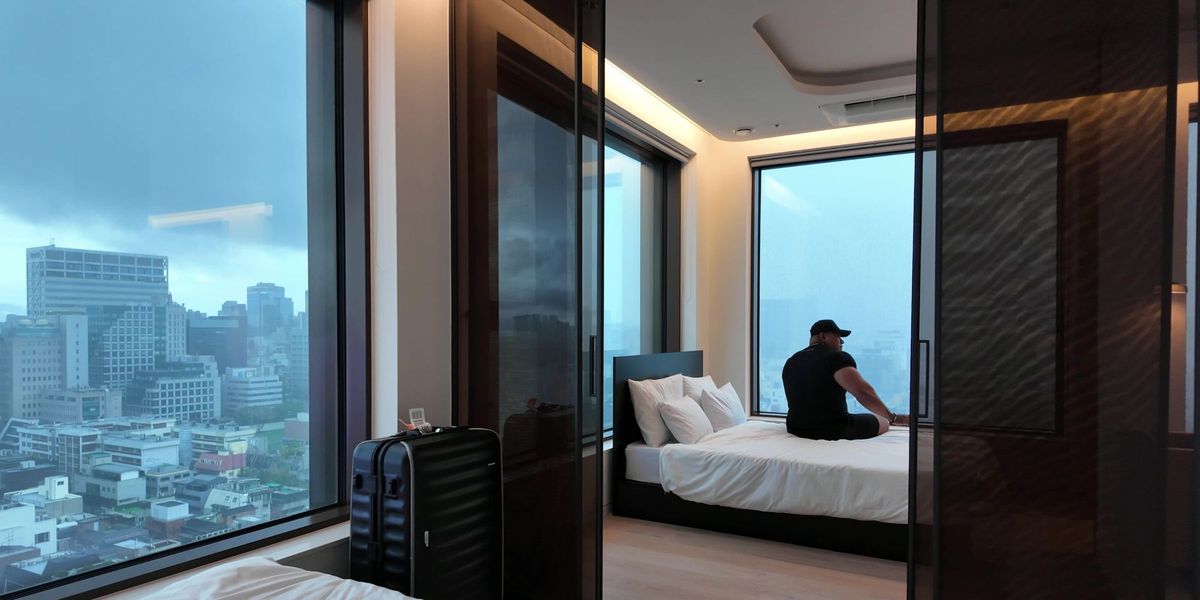 Recovery residence bedroom with Seoul city view